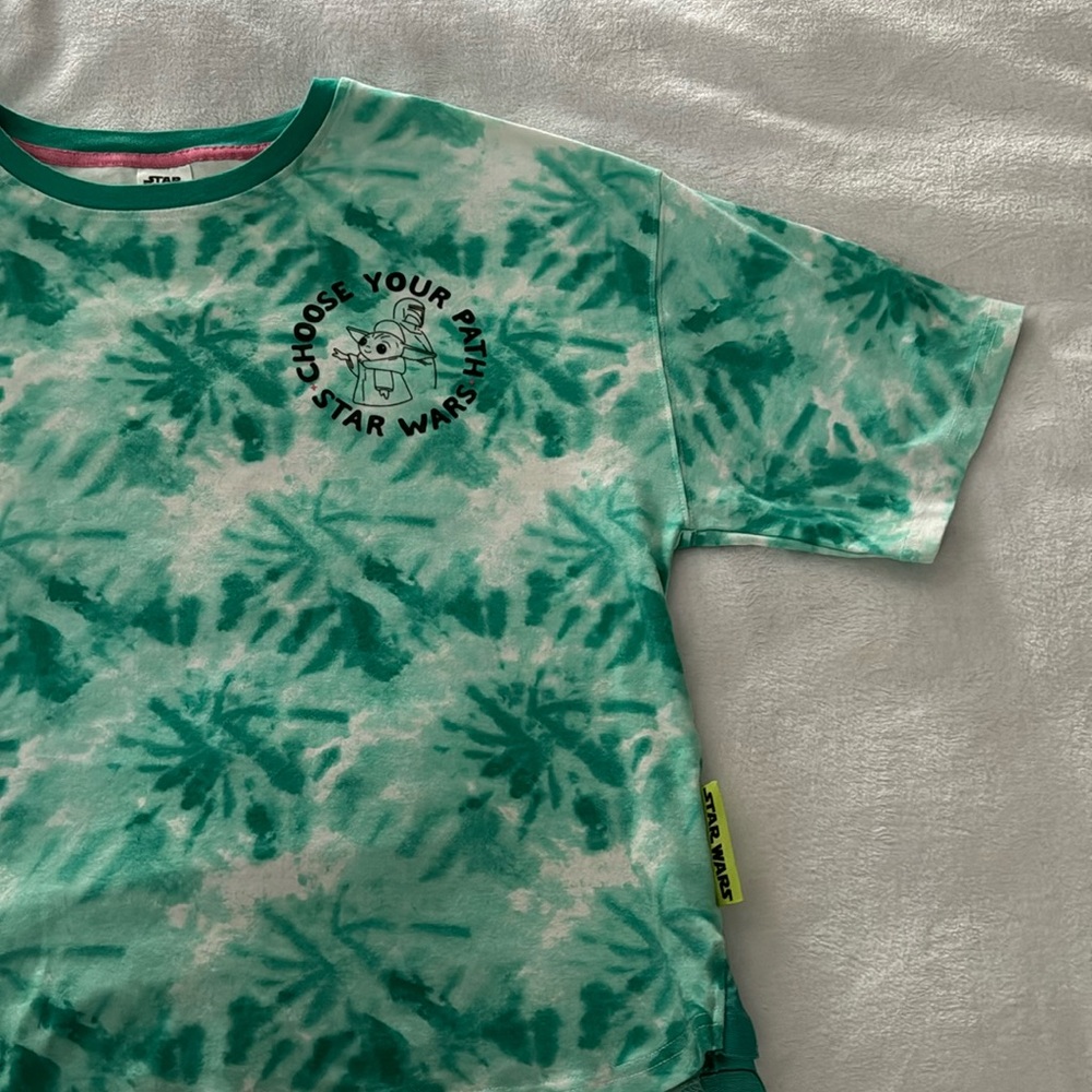 NWOT Disney Star Wars Tie Dye Grogu shirt
